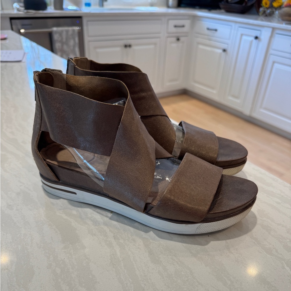 Eileen Fisher Brown Leather Crossover Platform Sandals
